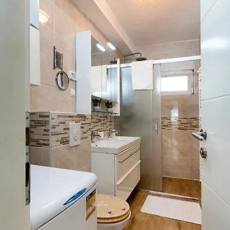 Centar A1 Lalu - Free Garage Apartment Pula